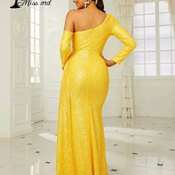 Miss ord One-Shoulder Yellow Sequin Evening Dress - Picture 2 of 7